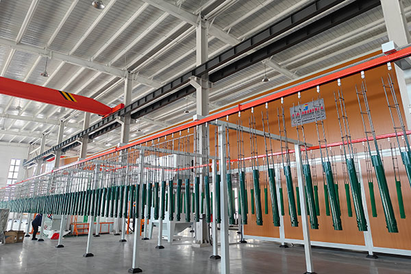 地樁噴涂流水線